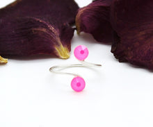 Load image into Gallery viewer, Toe Ring Made With Electric Pink Swarovski Crystal Elements
