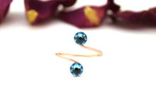 Load image into Gallery viewer, Toe Ring Made With Aquamarine Swarovski Crystal Elements
